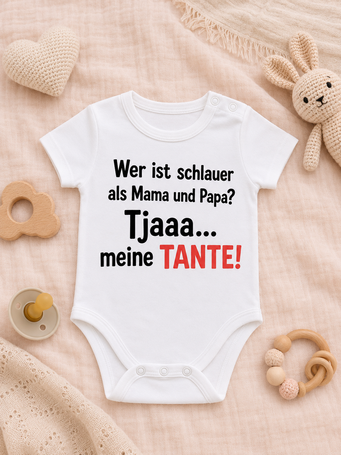 Babybody „Wer ist schlauer als Mama und Papa? Tjaaa… meine Tante!” – Süßer Strampler aus 100 % Baumwolle
