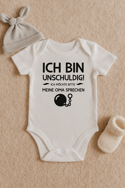 Babybody  “ICH BIN UNSCHULDIG! ICH MOCHTE BITTE MEINE OMA SPRECHEN“ – Lustiger Babybody aus 100 % Baumwolle