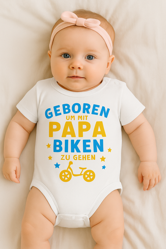 Babybody „GEBOREN UM MIT PAPA BIKEN ZU GEHEN“ | Süßer Strampler | Geschenk zur Geburt & Babyshower | 100% Baumwolle | Personalisiert