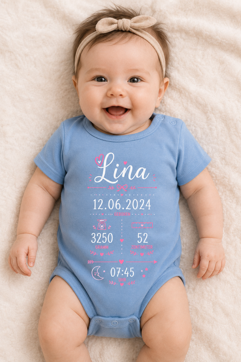 Personalisierter Babybody mit Geburtsdaten, Name und liebevollem Design