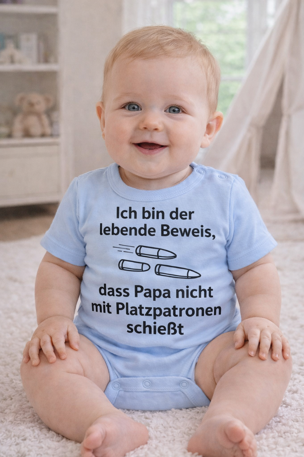 Babybody „Ich bin der lebende Beweis, dass Papa nicht mit Platzpatronen schießt” – Süßer Strampler aus 100% Baumwolle